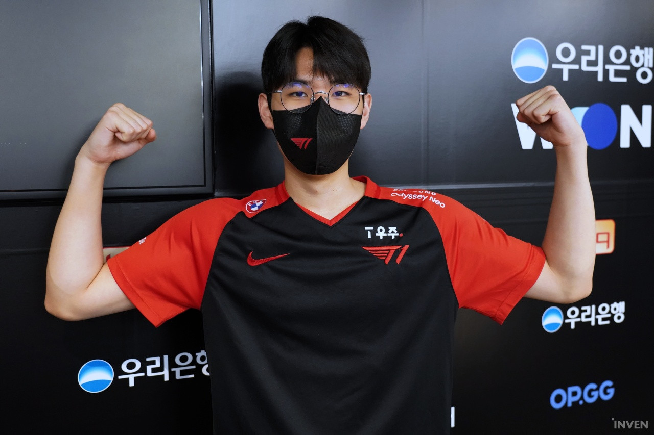 爱游戏官网-RNG绝地反击JDG，Kanavi惊艳世界