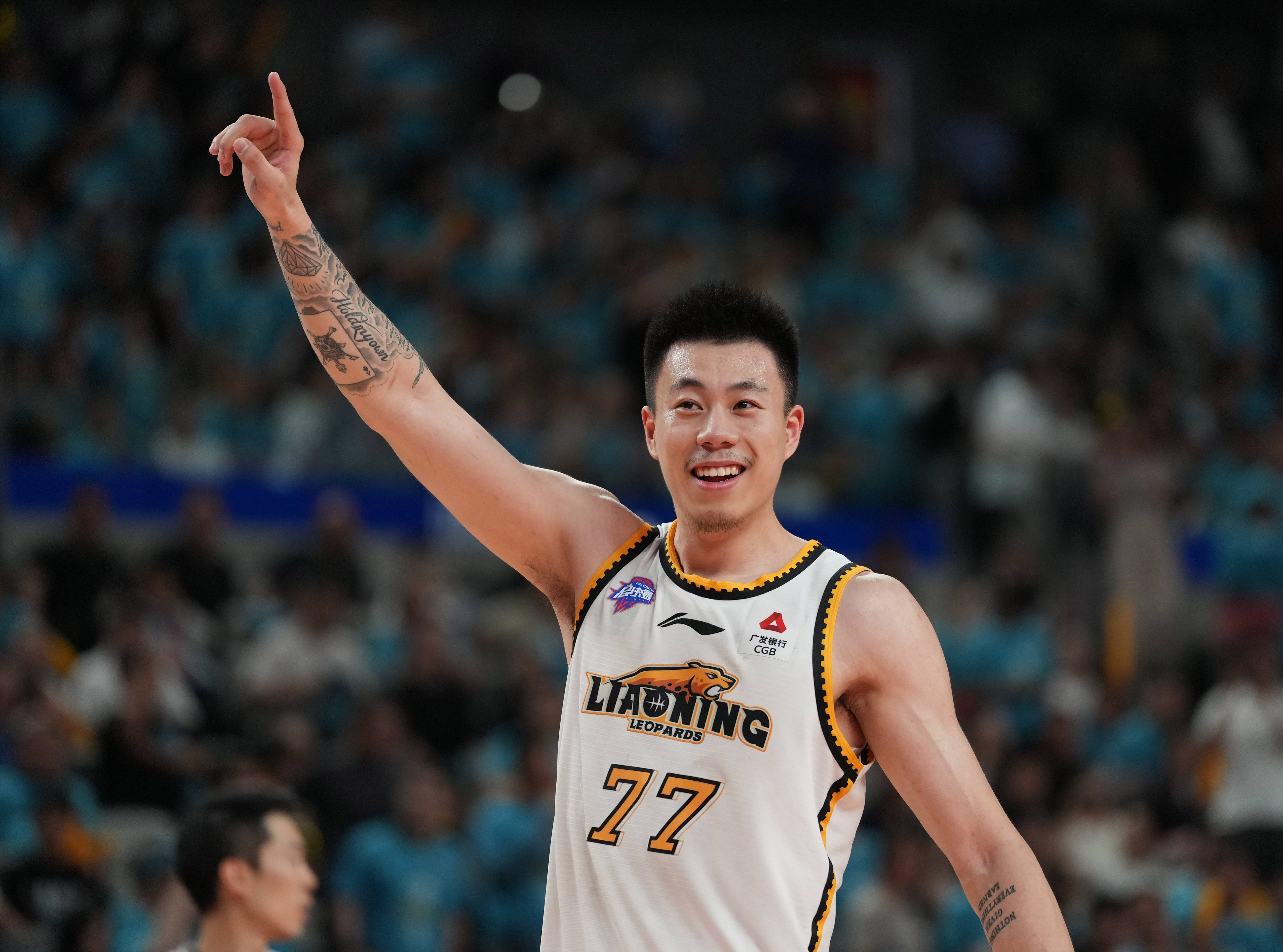 爱游戏在线-包含上海队险胜独行侠，张镇麟惊艳四座的词条