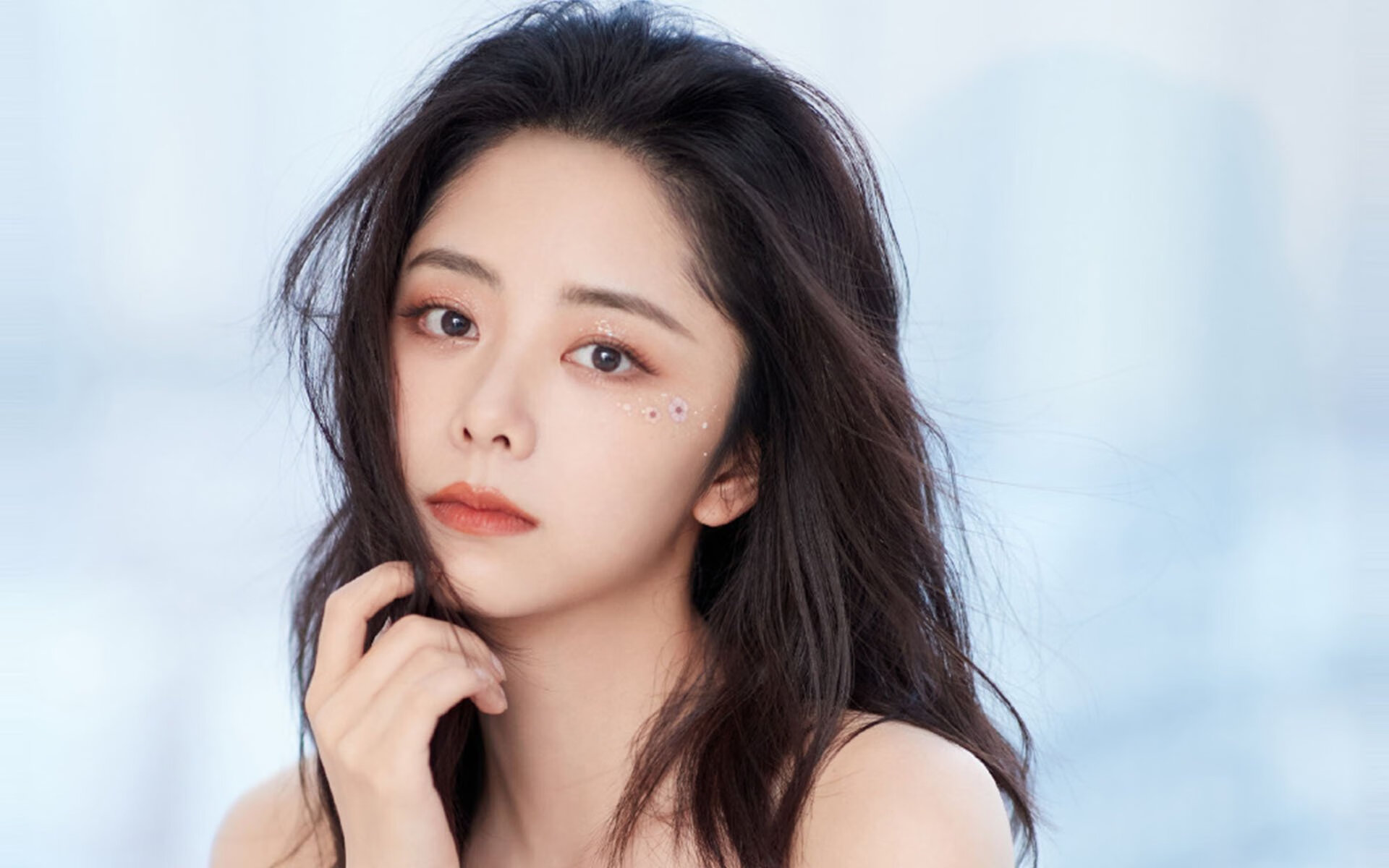 撕裂夜空的闪电，米切尔如何以绝命三分埋葬黄蜂