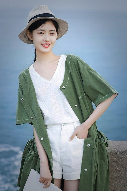 绿茵双面镜，贝蒂斯的粗粝终结与厄德高的精密统治