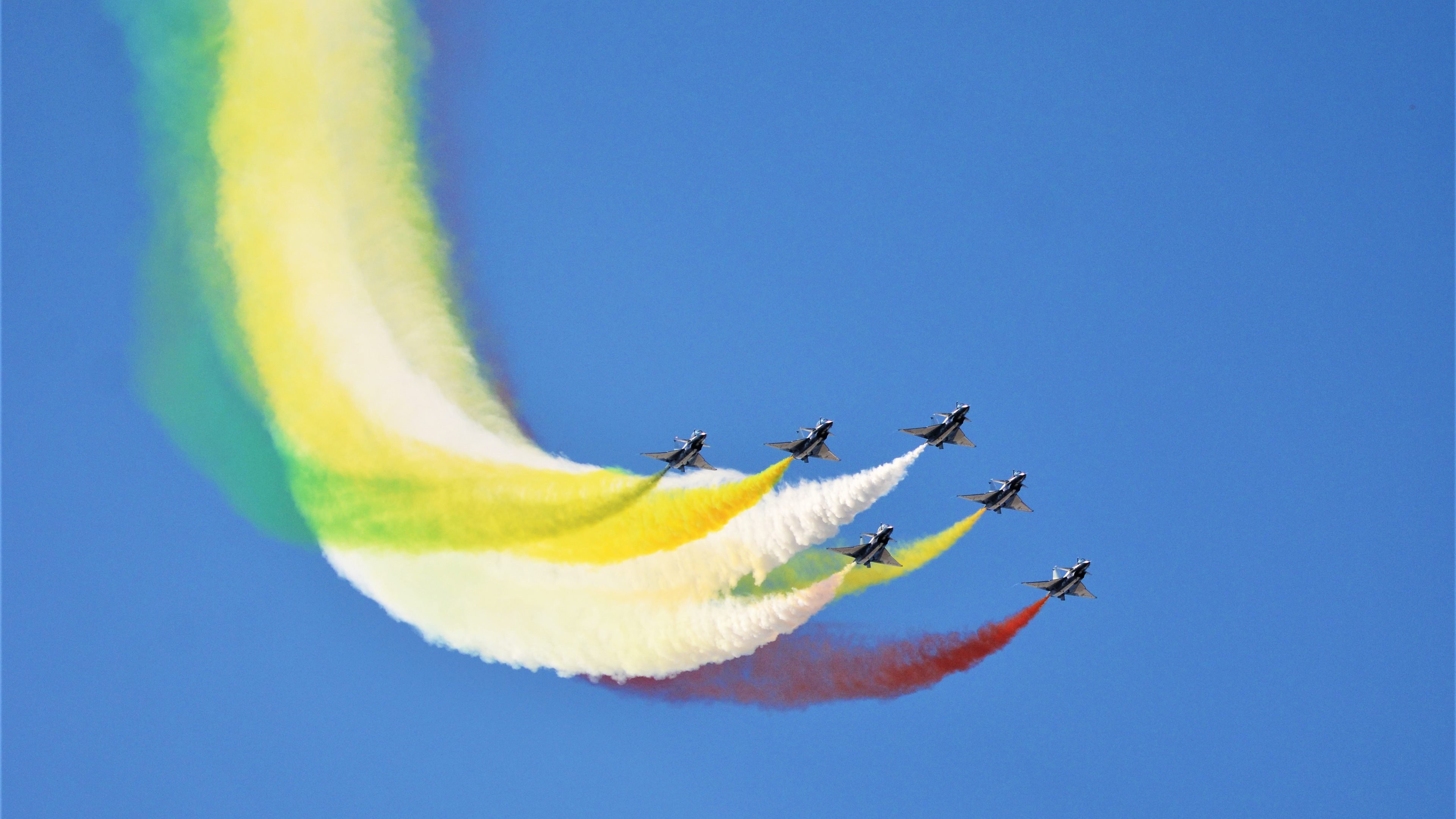 绿茵烽火，孙兴慜点燃赛场，几内亚决胜局带走沙特—双面亚洲足球的夜与昼