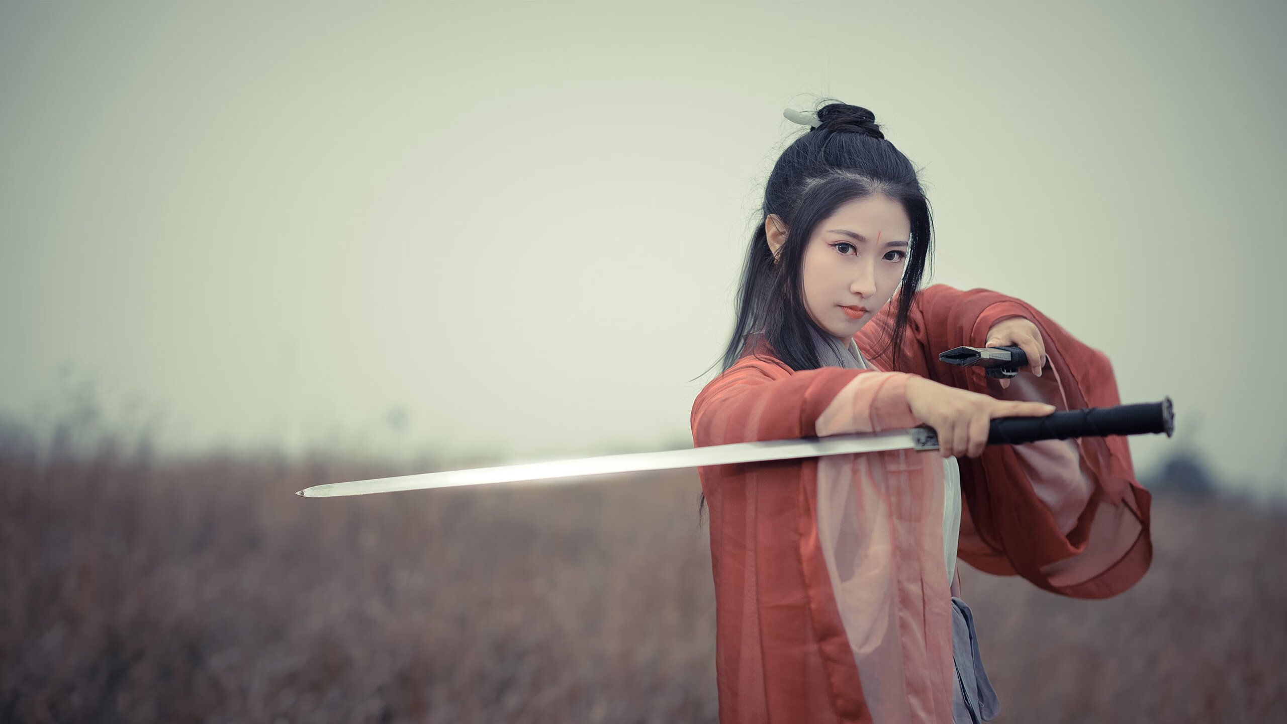 足球的智慧与篮球的暴力美学，欧冠半决赛的战术博弈与掘金碾压雄鹿的启示