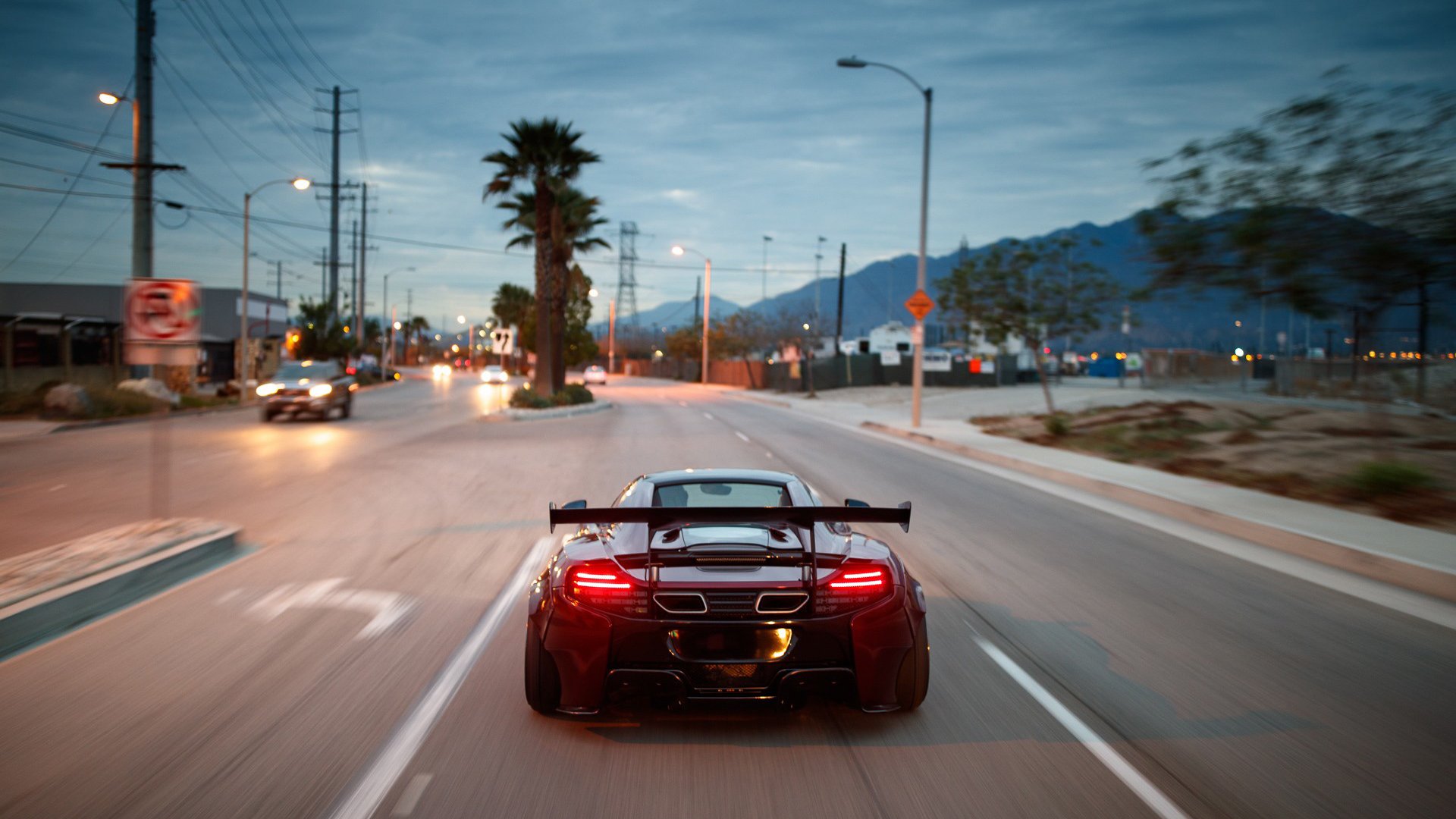 爱游戏入口-评分拉满的败者，当哈利伯顿的数据幻象撞碎在黄蜂的铜墙铁壁之上