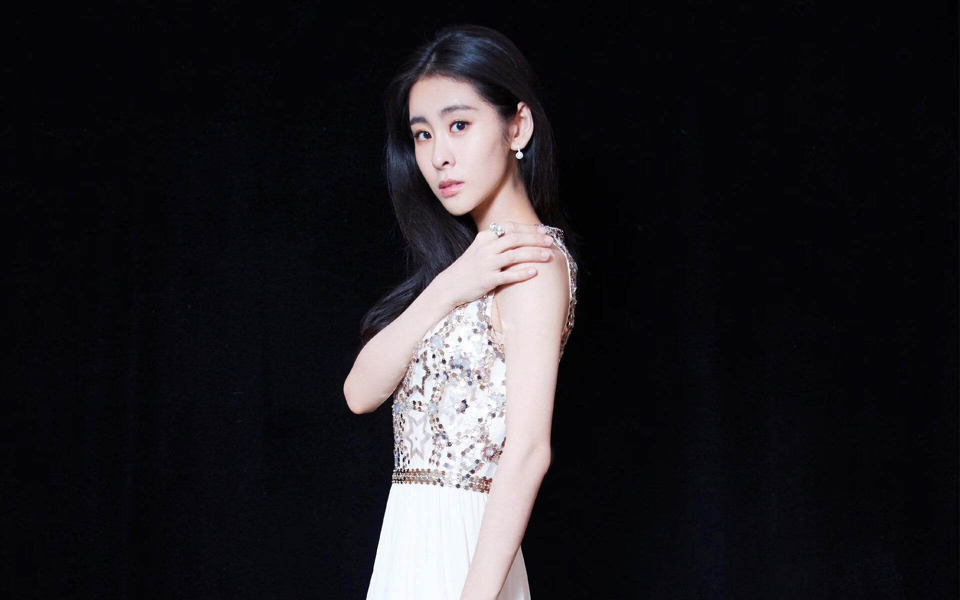 孤胆英雄，德罗赞的生死战统治级表演引领尼克斯力克灰熊